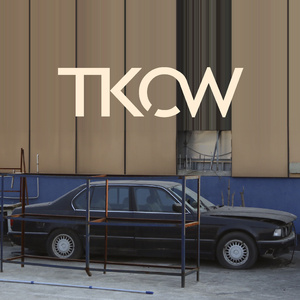 玩弄亲女裸睡的小嫩
